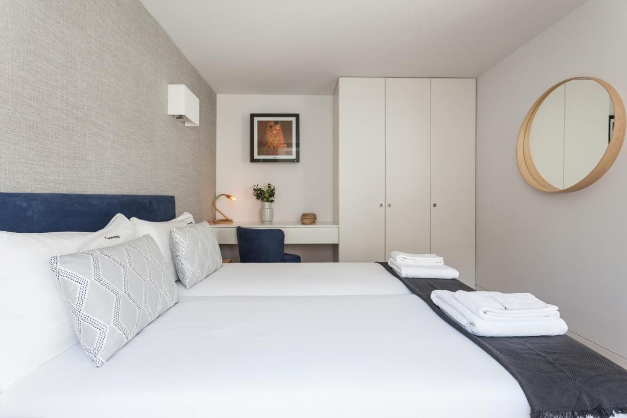 Flh Chiado Elegant Apartment Lisboa Eksteriør billede