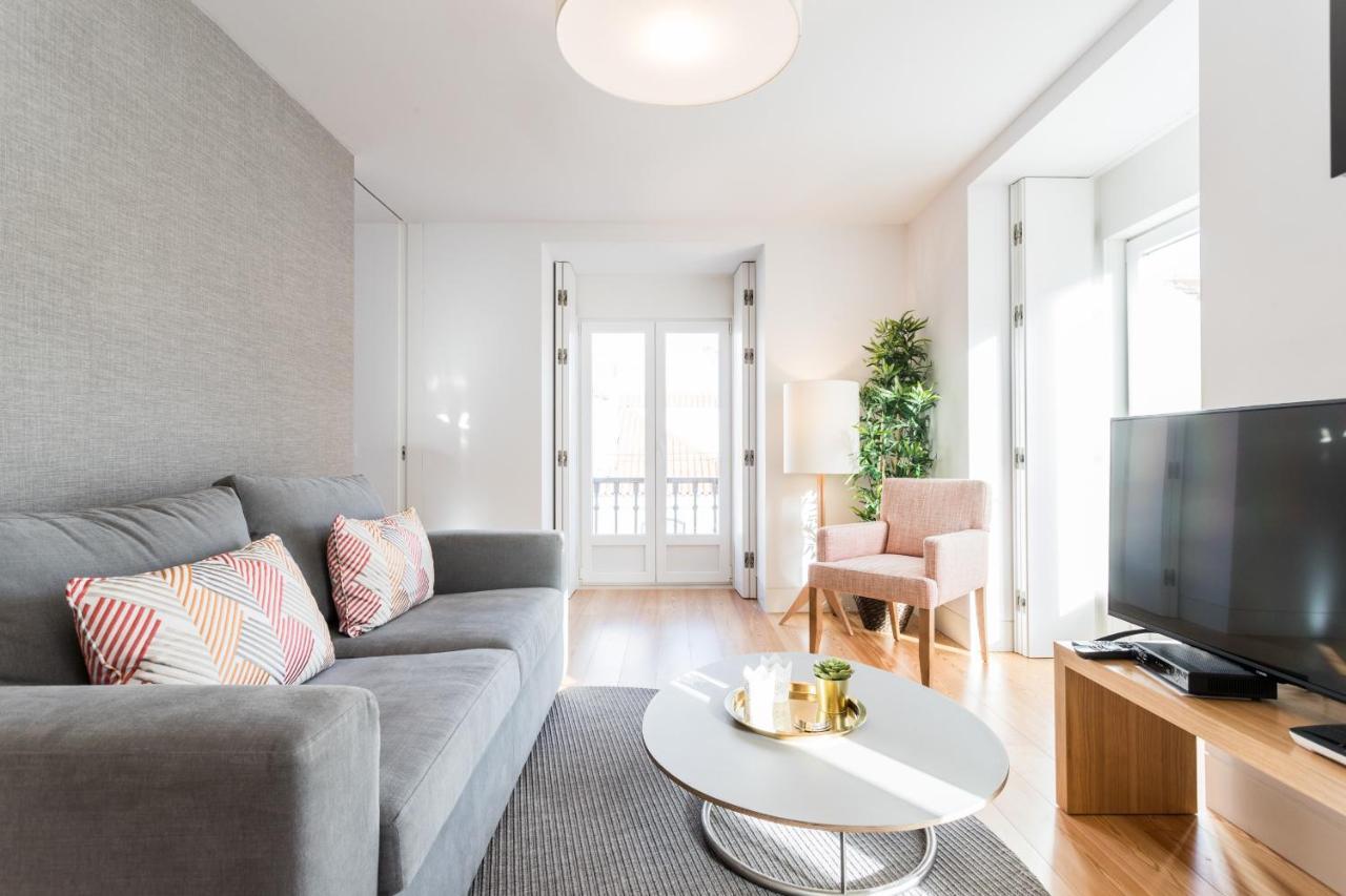 Flh Chiado Elegant Apartment Lisboa Eksteriør billede
