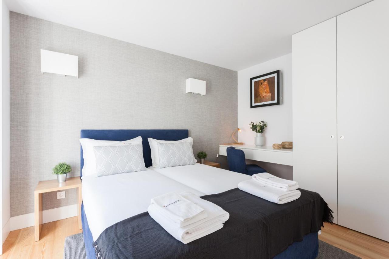 Flh Chiado Elegant Apartment Lisboa Eksteriør billede